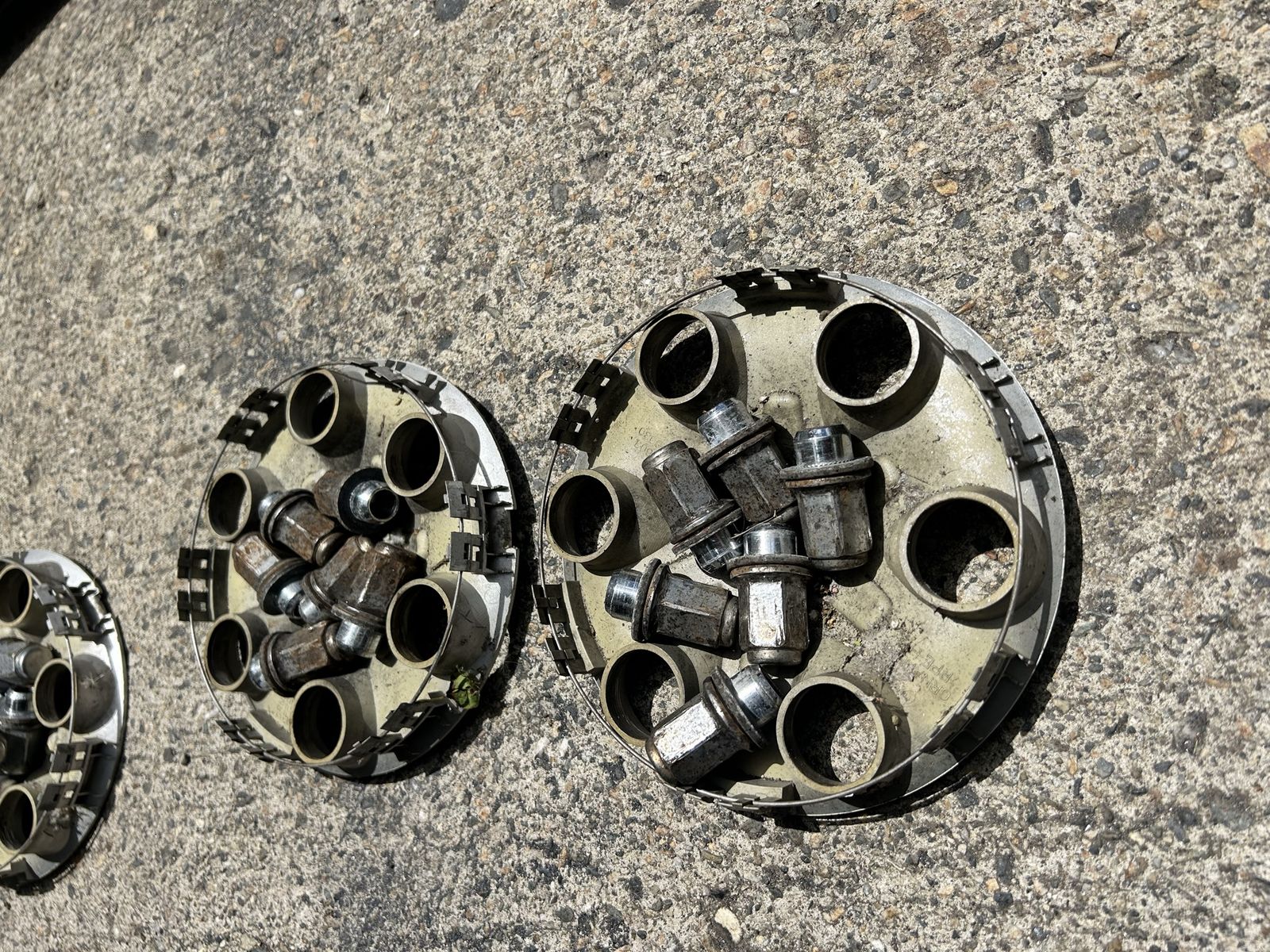 Main image 3