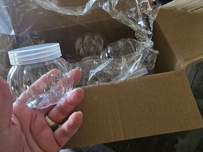 12 piece Pumpkin shaped candy jars w lid