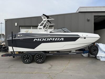 2025 Moomba Max