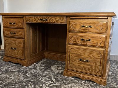 Desk - 1980s Hand-Built Solid Oak Desk