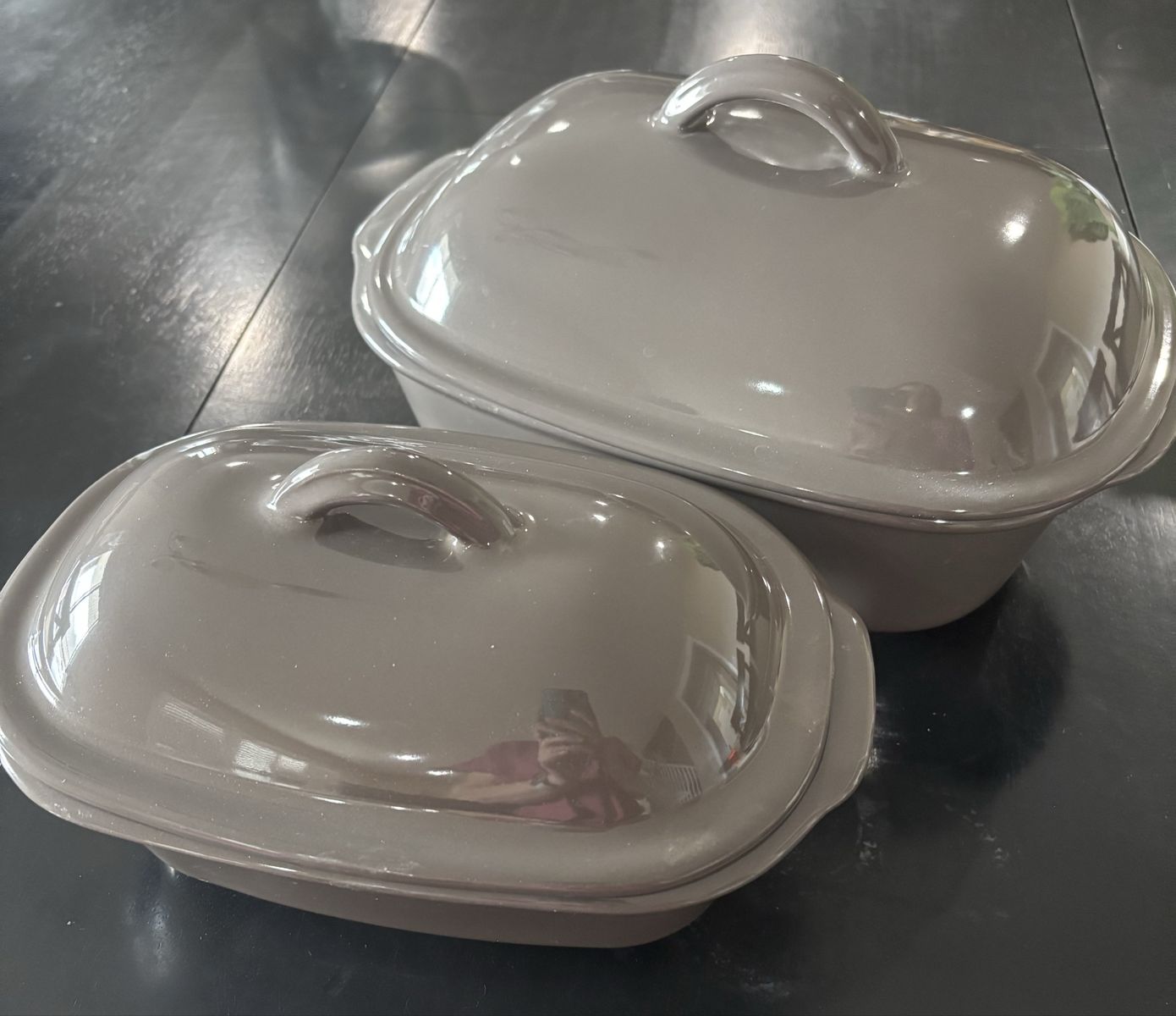 NEW Pampered Chef Stoneware Covered Casserole Baking Dishes, Set of 2