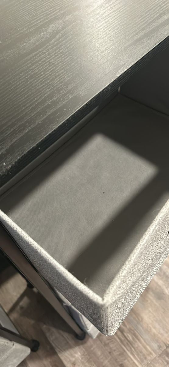 Main image 4