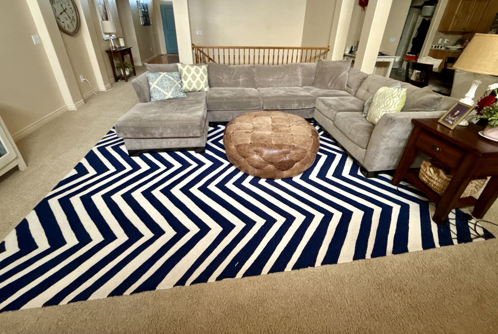 Wool Pile Hand Hooked Rug Navy and White 8'6" x 11' 6"