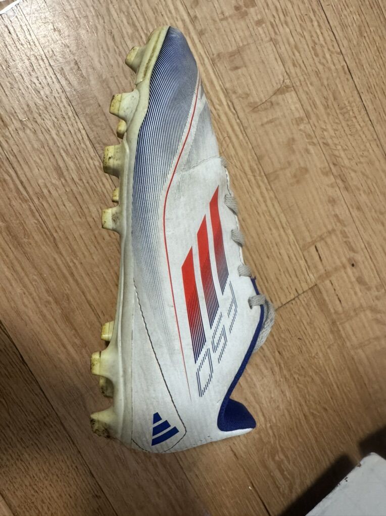Adidas Soccer Cleats Youth Size 4