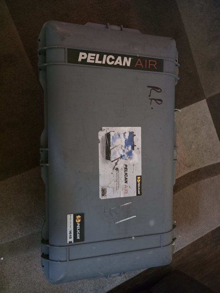 Pelican Air 1615 Rolled Protective Case Gray