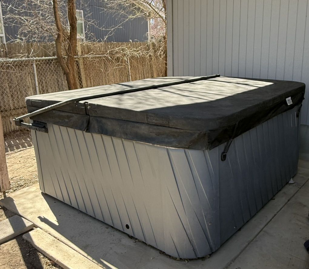 Brand New Jacuzzi J245 Hot Tub (2023) Never Used.