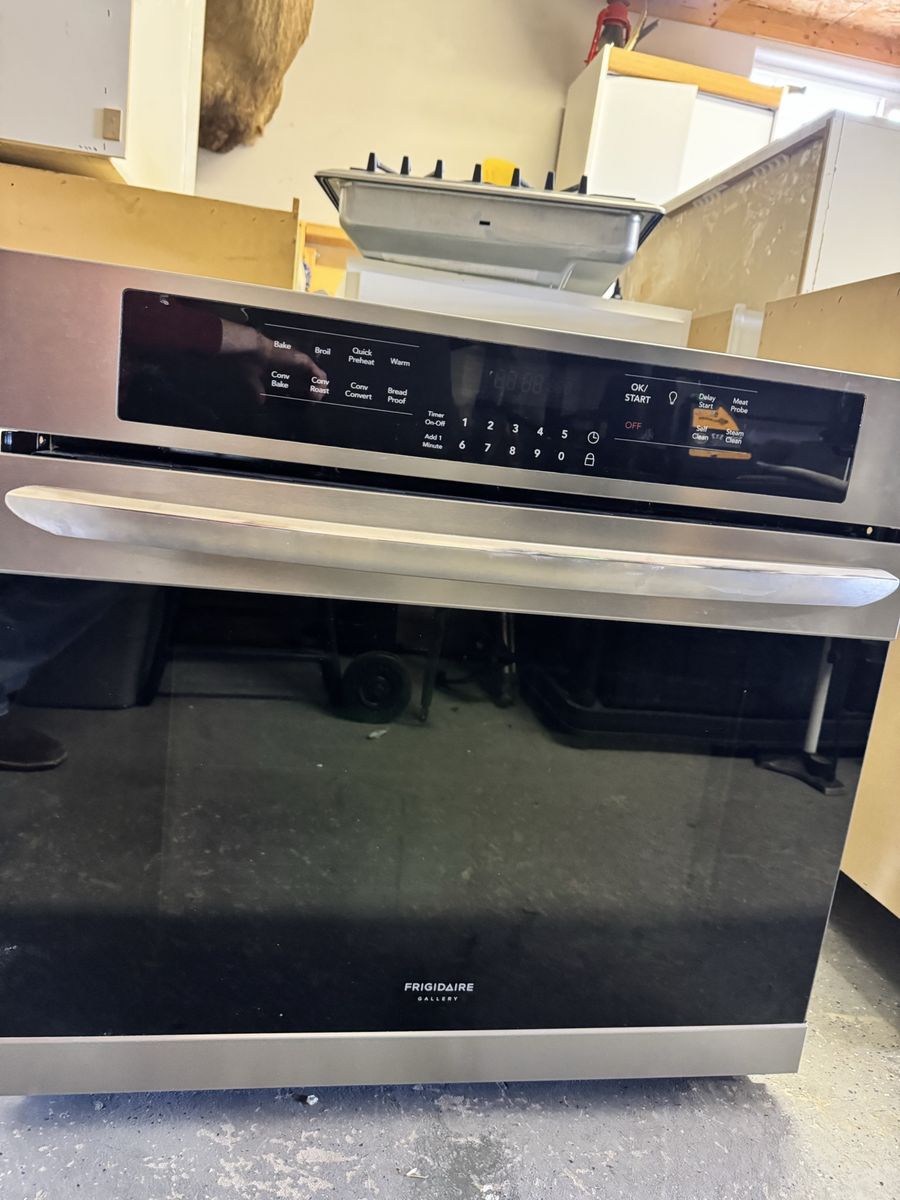 Frigidaire 30 Inch Single Electric Wall Oven