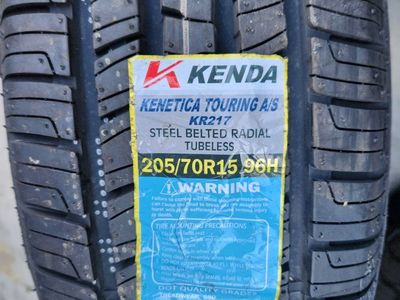 205/70r15 kenda kenetica touring as