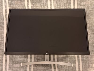 LG OLED 32in 1080p 75Hz 32MN50W-B Monitor