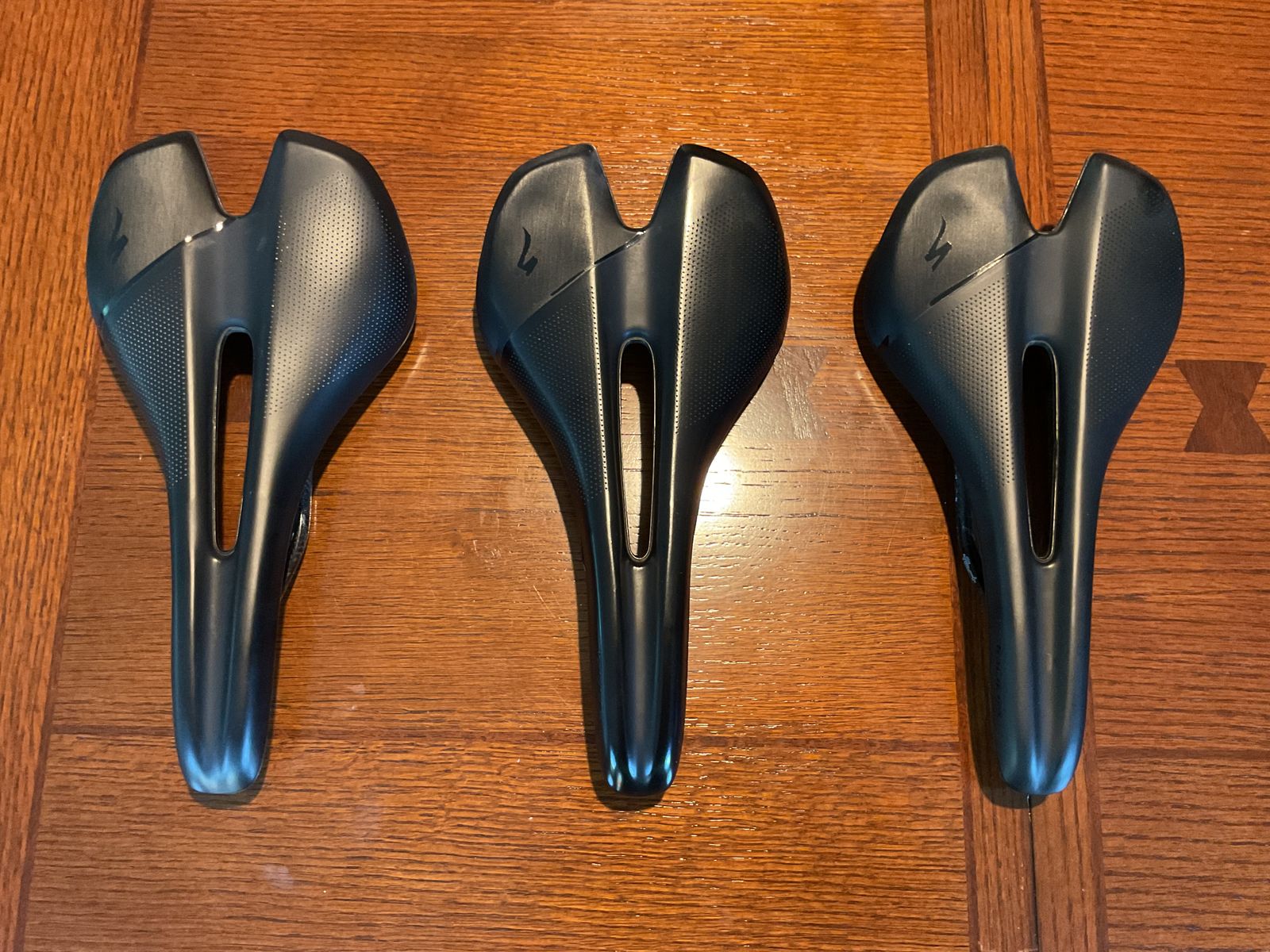 Specialized Toupe Carbon Rail 143mm Saddles