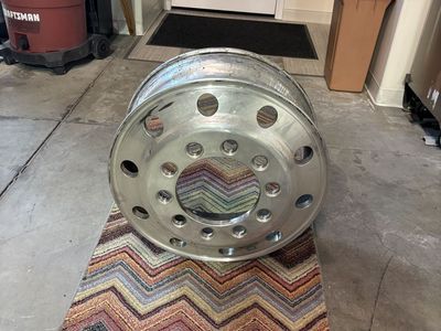 Alcoa Aluminum Wheel 22.5" X 9.0"