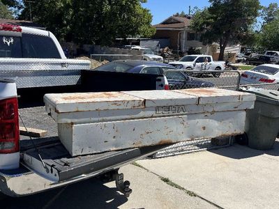 truck bed tool box