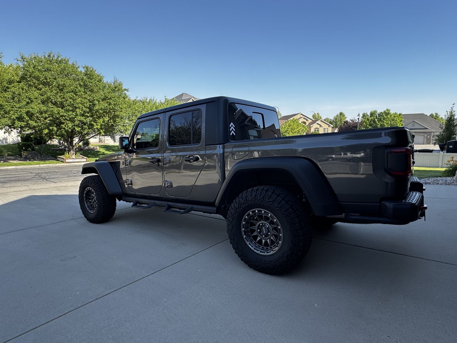 2025 Jeep Gladiator Rubicon - Dark Gray, Aftermarket Wheels/Tires,