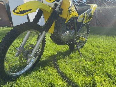 Suzuki DR-Z125L - 4 stroke