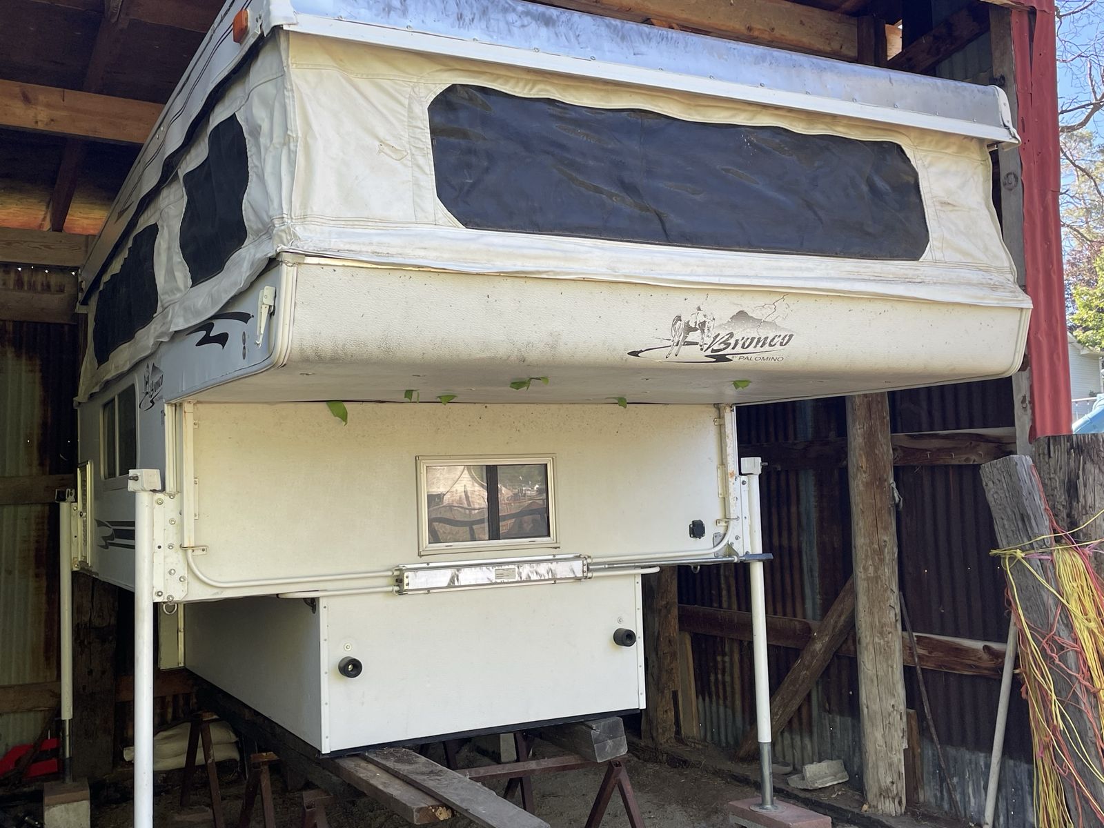 2007 Bronco Palomino pop up camper