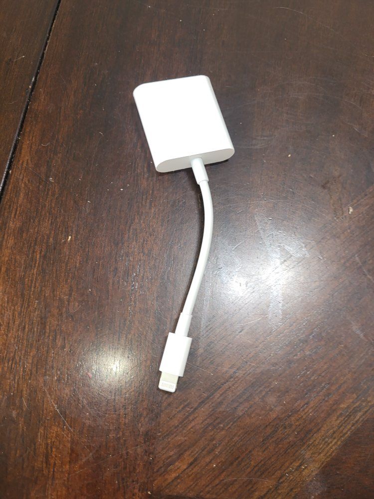 Apple Lightning Digital AV Adapter - White (Used)