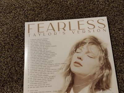 Taylor Swift record album vinyl