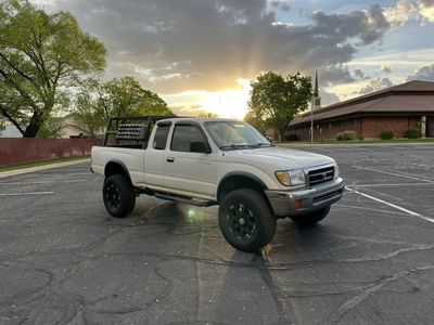 2000 TOYOTA TACOMA SR5