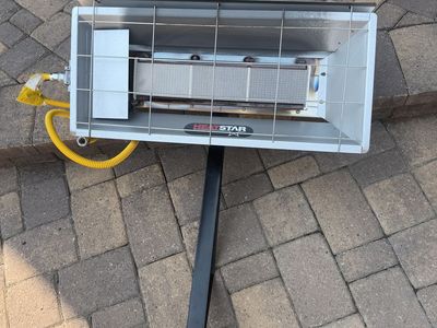 Heatstar Radiant Overhead Gas Heater with Mounting Arm and Flex Hose