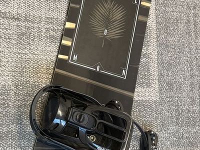 Salomon Craft 153cm Snowboard with Salomon Bindings & Athletico Travel Bag