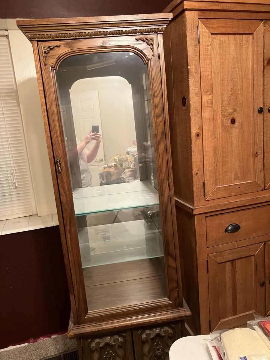 Beautiful Vintage Lighted Wood Curio Cabinet 