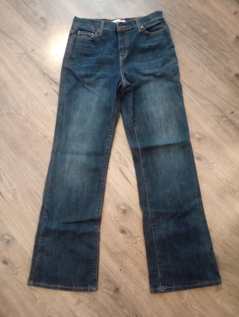 Women's Levi's Jeans~8