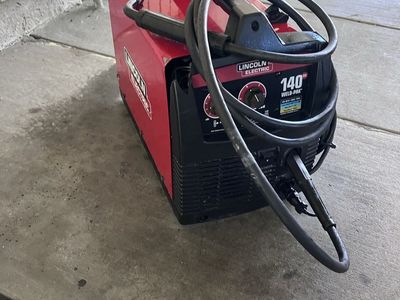 Lincoln 140 wire feed mig welder 120v