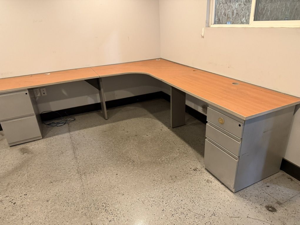 L Shaped Desk