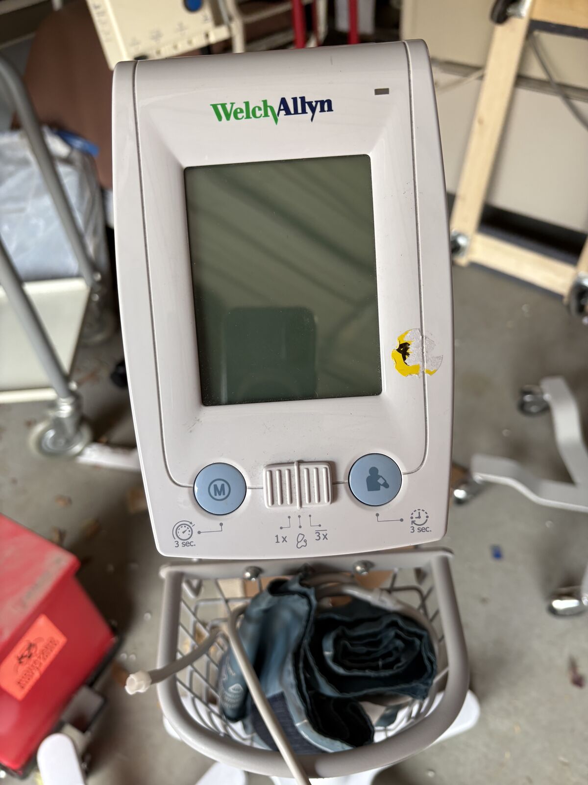 Welch Allyn Pro BP 2400 with rolling cart, hoses, cuff