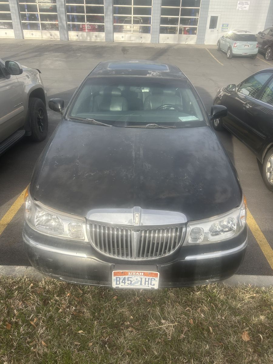 1999 LINCOLN TOWN CAR Signature