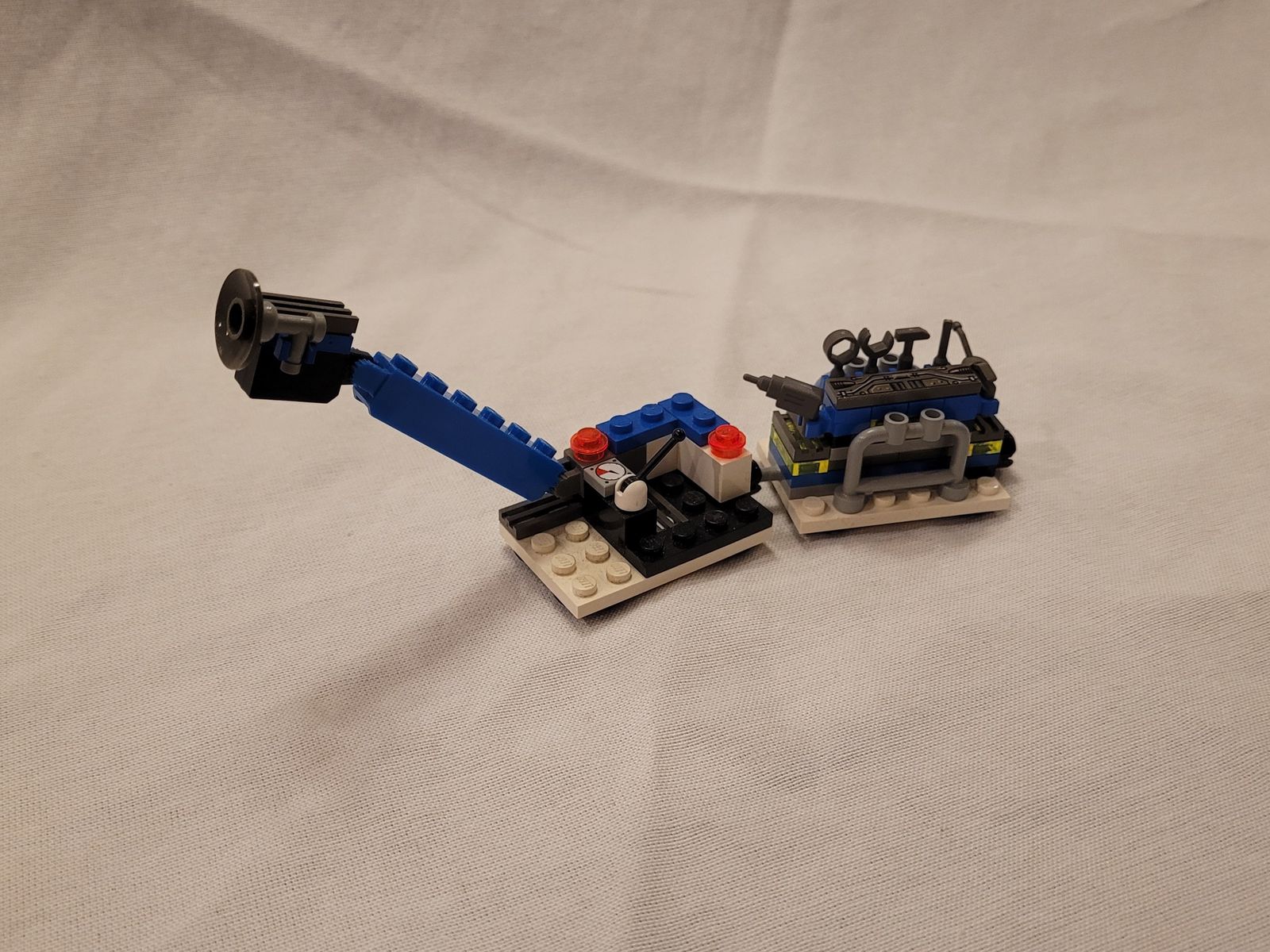 Main image 3