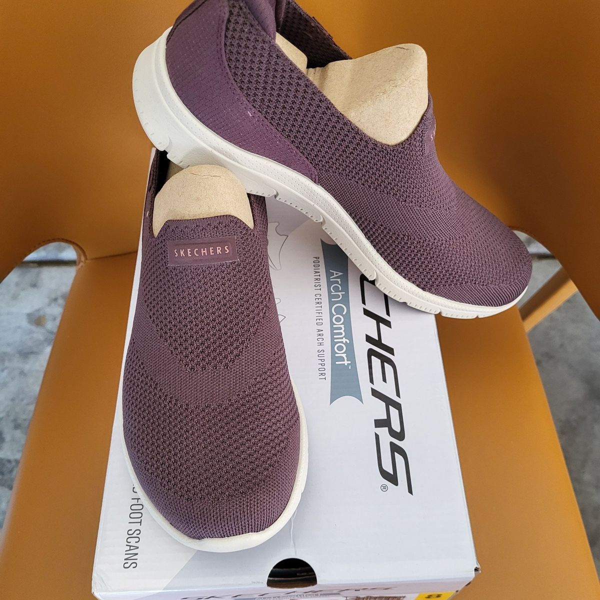 Womens* Skechers Swift Fit Size 8