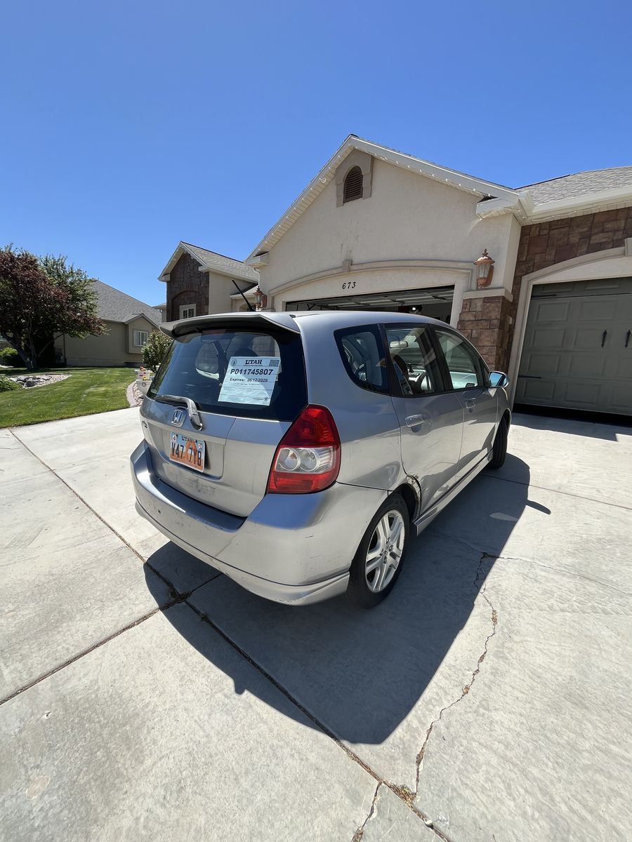 Main image 6