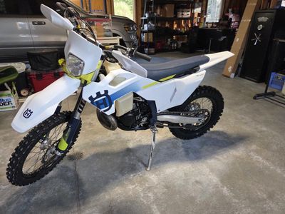 2024 Husqvarna TE 300