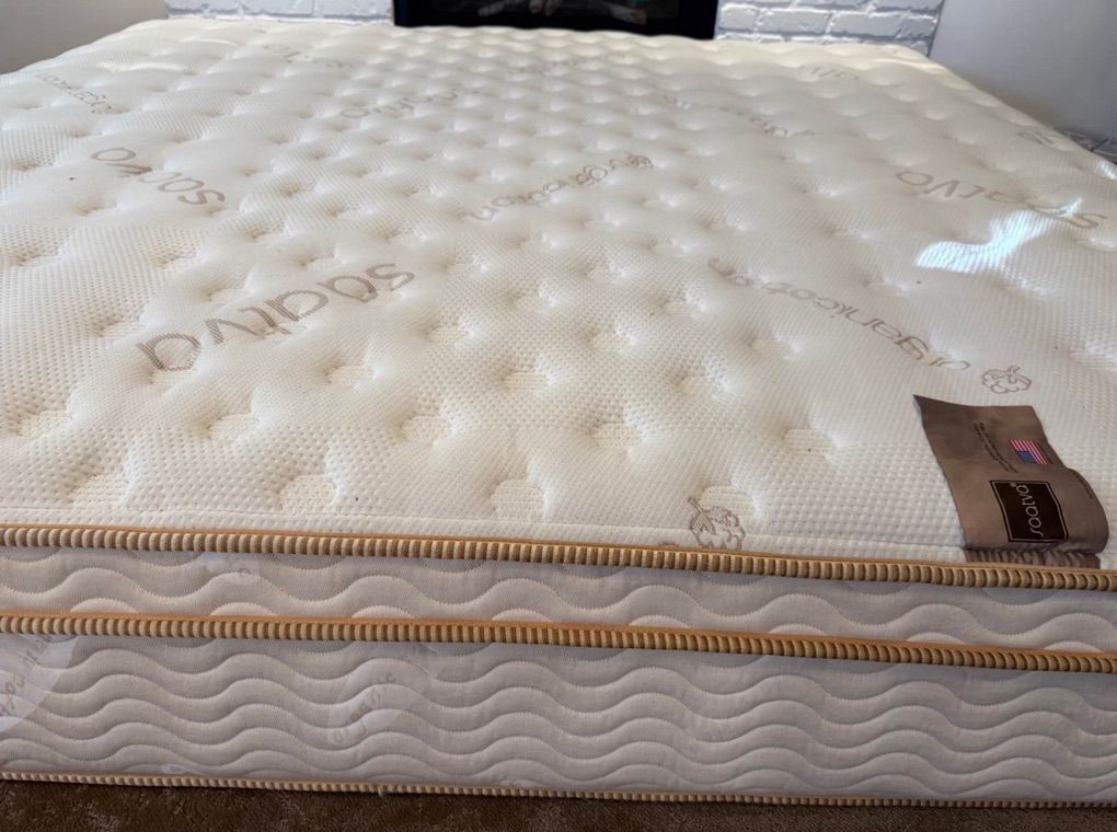 Flawless! Saatva King mattress! Only $350