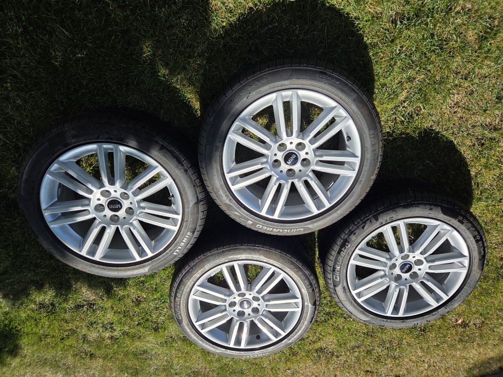 Mini Cooper 18' Wheels and Tires