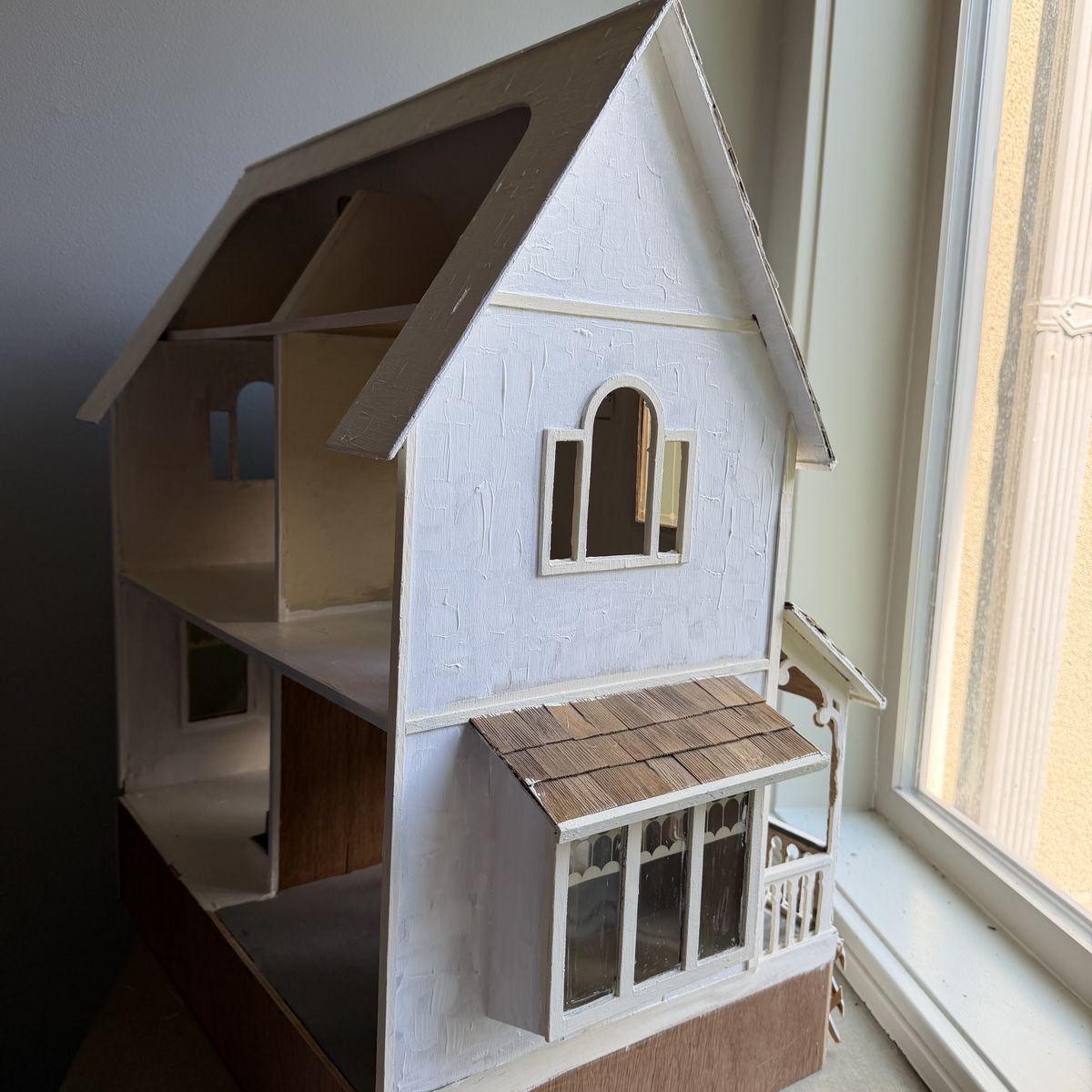 Main image 4