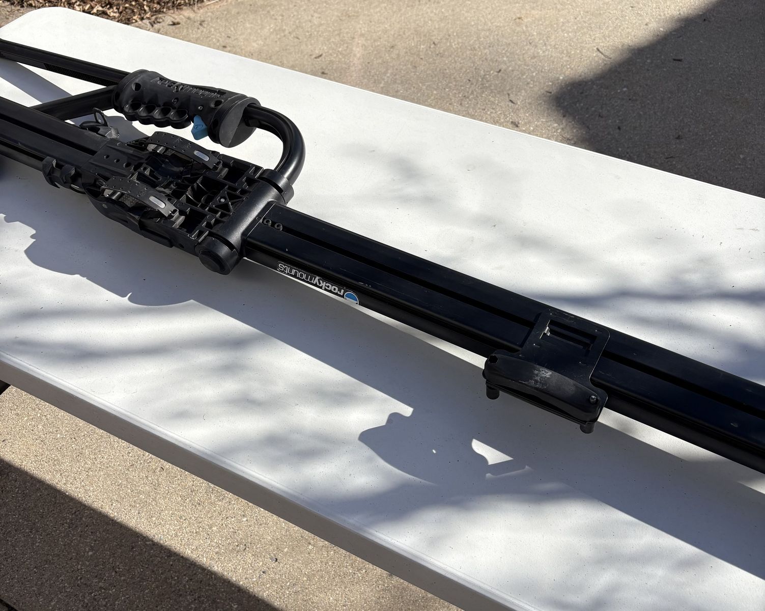 Rocky Mounts Brass Knuckles - Roof mount bike rack