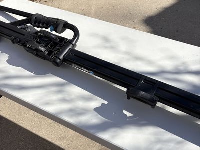 Rocky Mounts Brass Knuckles - Roof mount bike rack