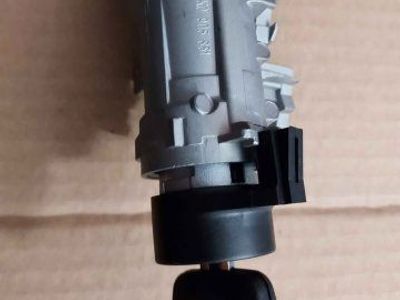 APA/URO Parts Volkswagen Jetta Ignition Lock Cylinder 2005-2018 with Key 1K0905851B