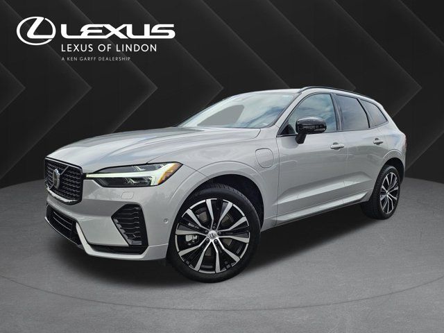 2023 Volvo XC60 Recharge T8 Plus Dark Theme
