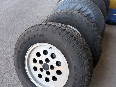 Goodyear Wrangler TrailRunner AT Tires (5) - P235/75R15 - on Jeep Wheels