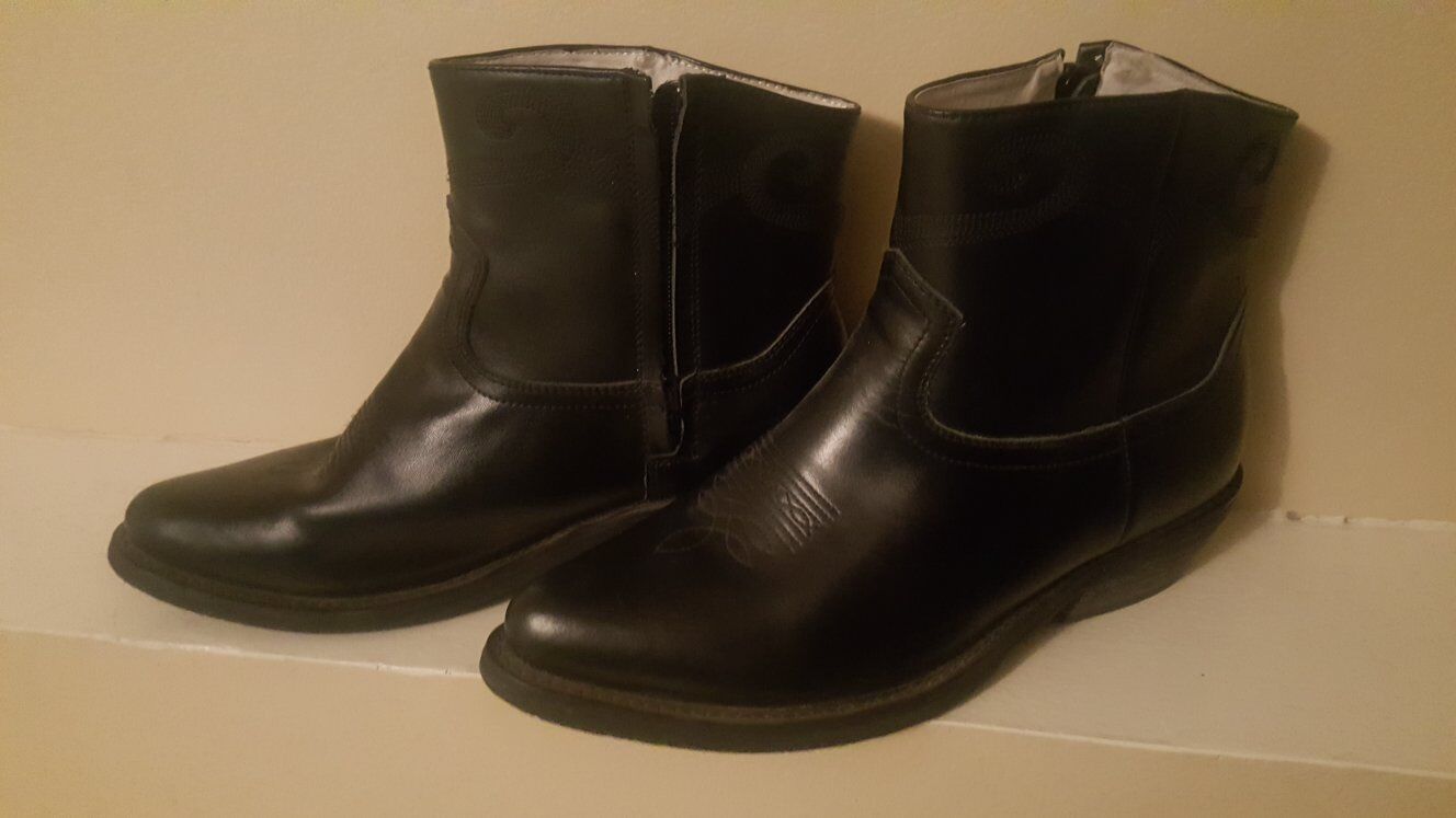 Black Leather Boots Size 9