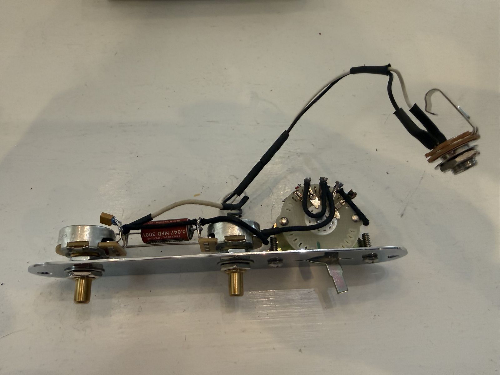 Main image 6