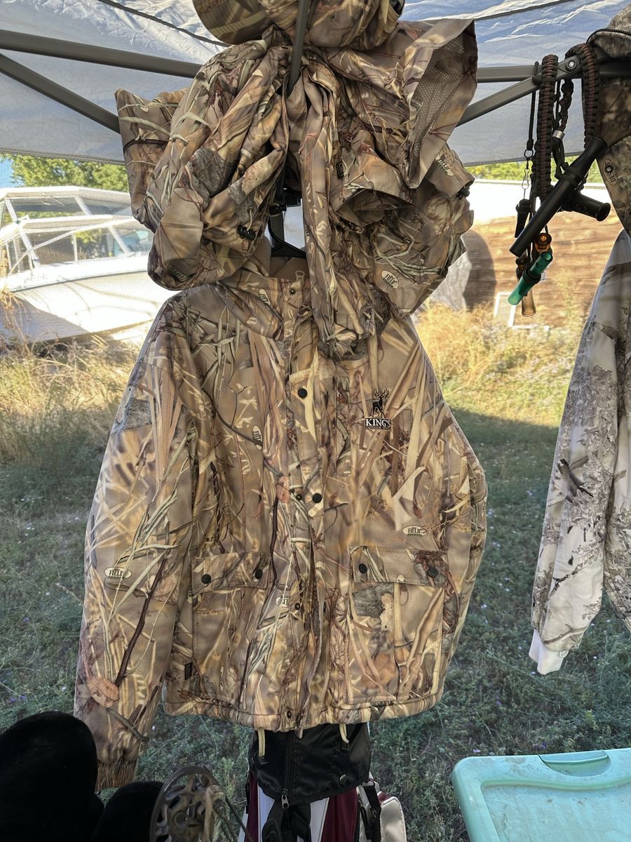 KINGS CAMO Coats, Jackets, Pants Other Accesories