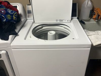 Speed Queen TR-7 3.2 Cu Ft Top Load Washer - White, 3 Years Old, Excellent Condition