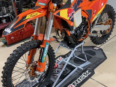 2025 KTM 350 XC-F Factory Edition