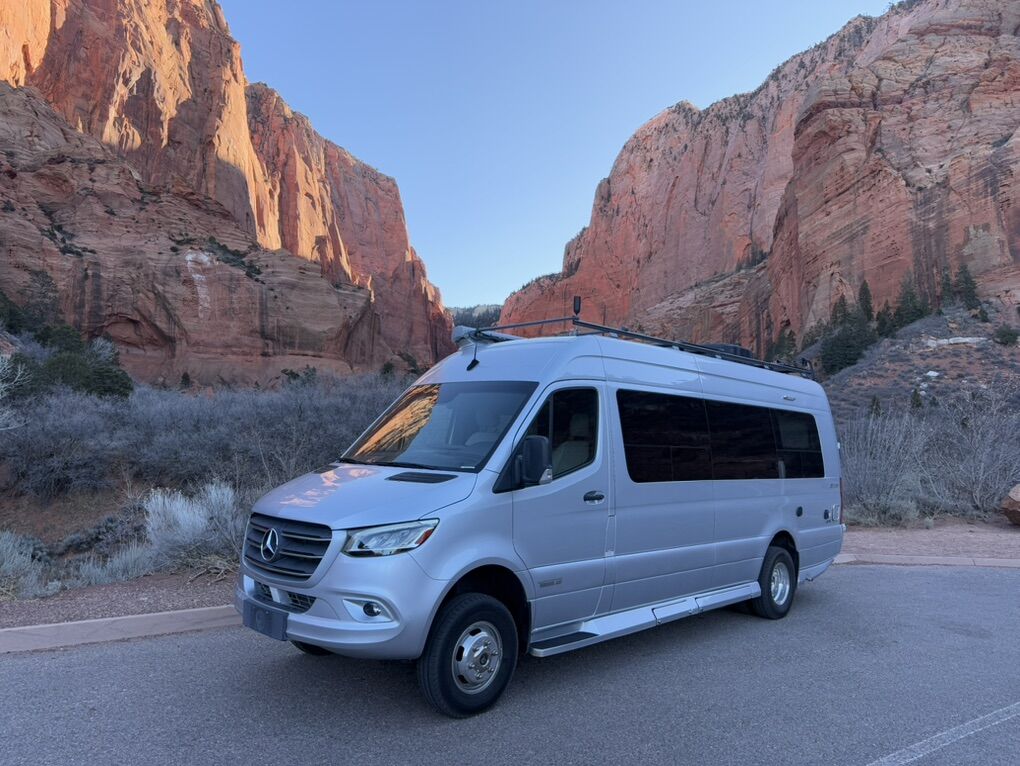 2020 Mercedes Winnebago Era 4x4 70A