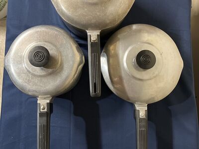 3 Wagner Ware Magnalite Pots