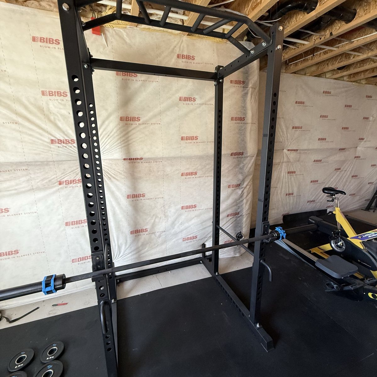 Power Rack with Pull-Up Bar + Olympic Barbell
